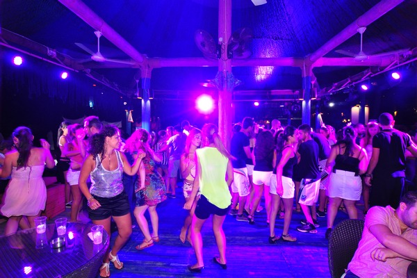 Saturday Night At Edde Sands